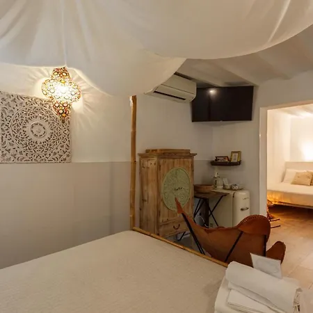 Casa Catalina בית הארחה